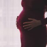 Kalendarz ciąży - trymestry, tygodnie i najważniejsze etapy ciąży krok po kroku - zdjęcie ilustracyjne